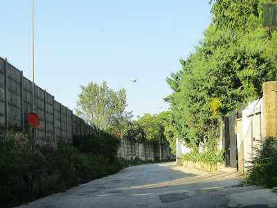 All�inizio di questa via, al n.2, si trova la masseria